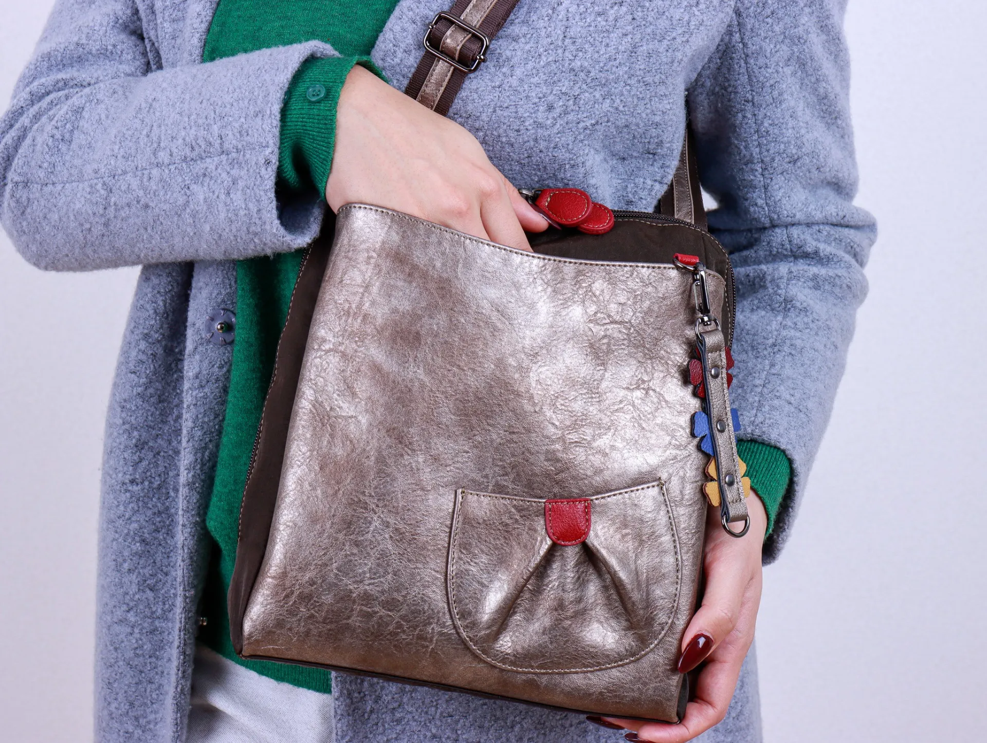 フラワーチャームショルダー